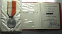 Medal 40-lecia Polski Ludowej XL Walka Praca Socjalizm legitymacja 1984 (1)