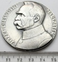 Medal Józef Piłsudski 1920-1930 masa 72,5 g