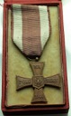 Krzyż Walecznych Walecznym na polu chwały 1944